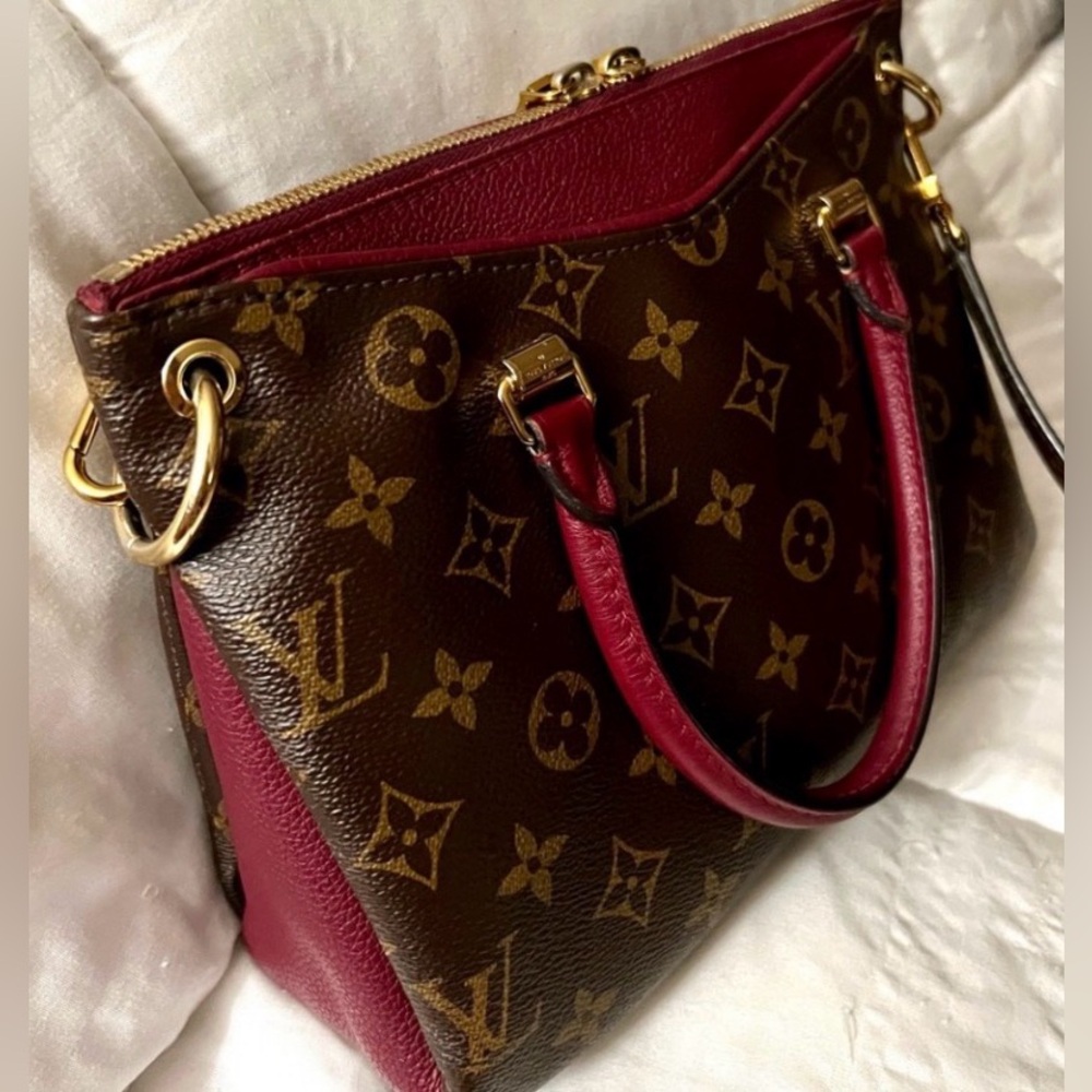 👑✅PRICE FIRM✅AUTHENTIC Louis Vuitton Pallas BB. NO STRAP - Picture 14 of 17